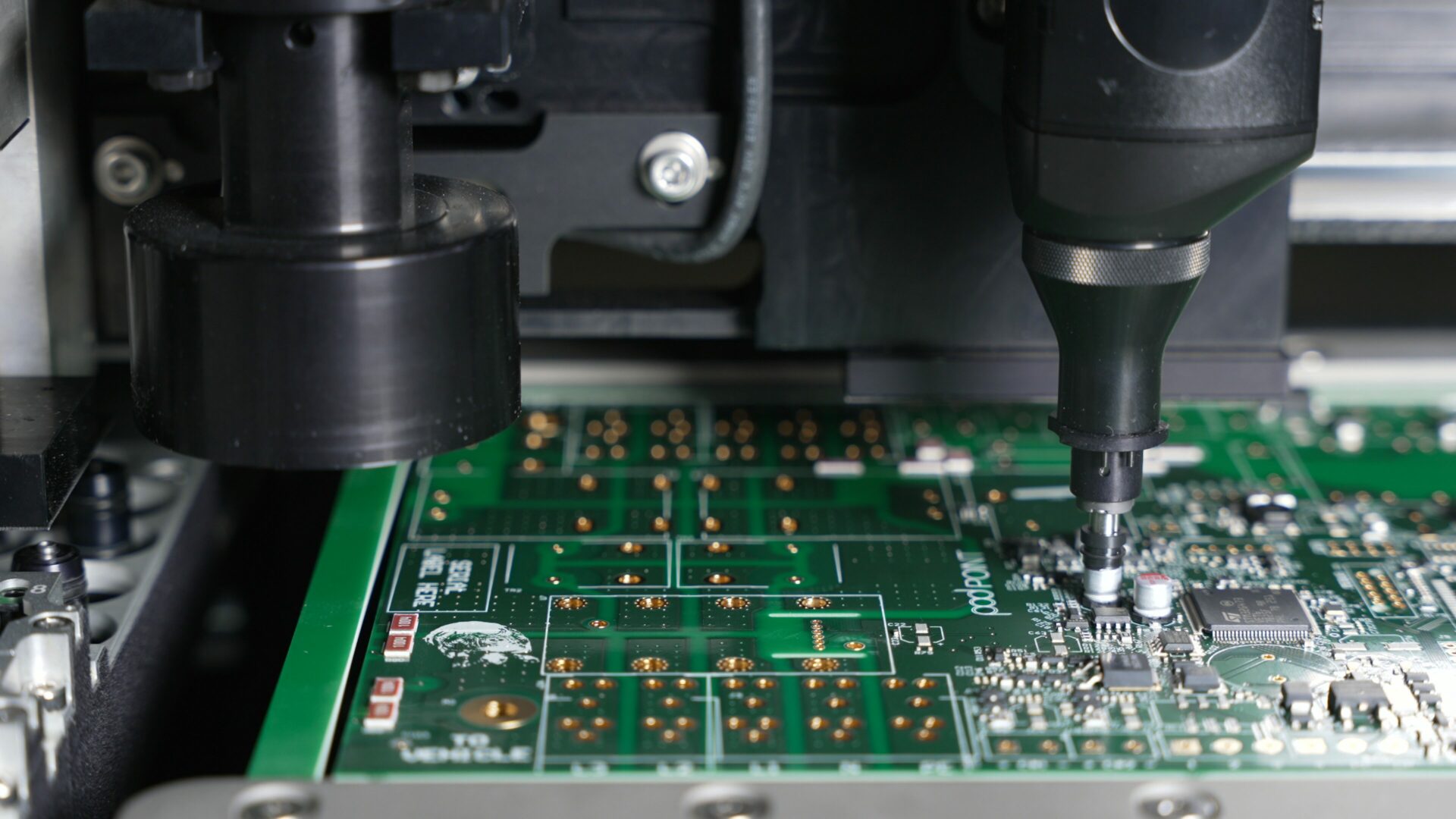 Machine manufacturing a PCB board